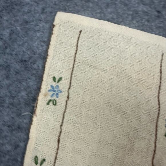 Pair of 2 Vintage Doilies Chair Arm Covers Embroider Floral Matching Set Linens - Picture 5 of 8